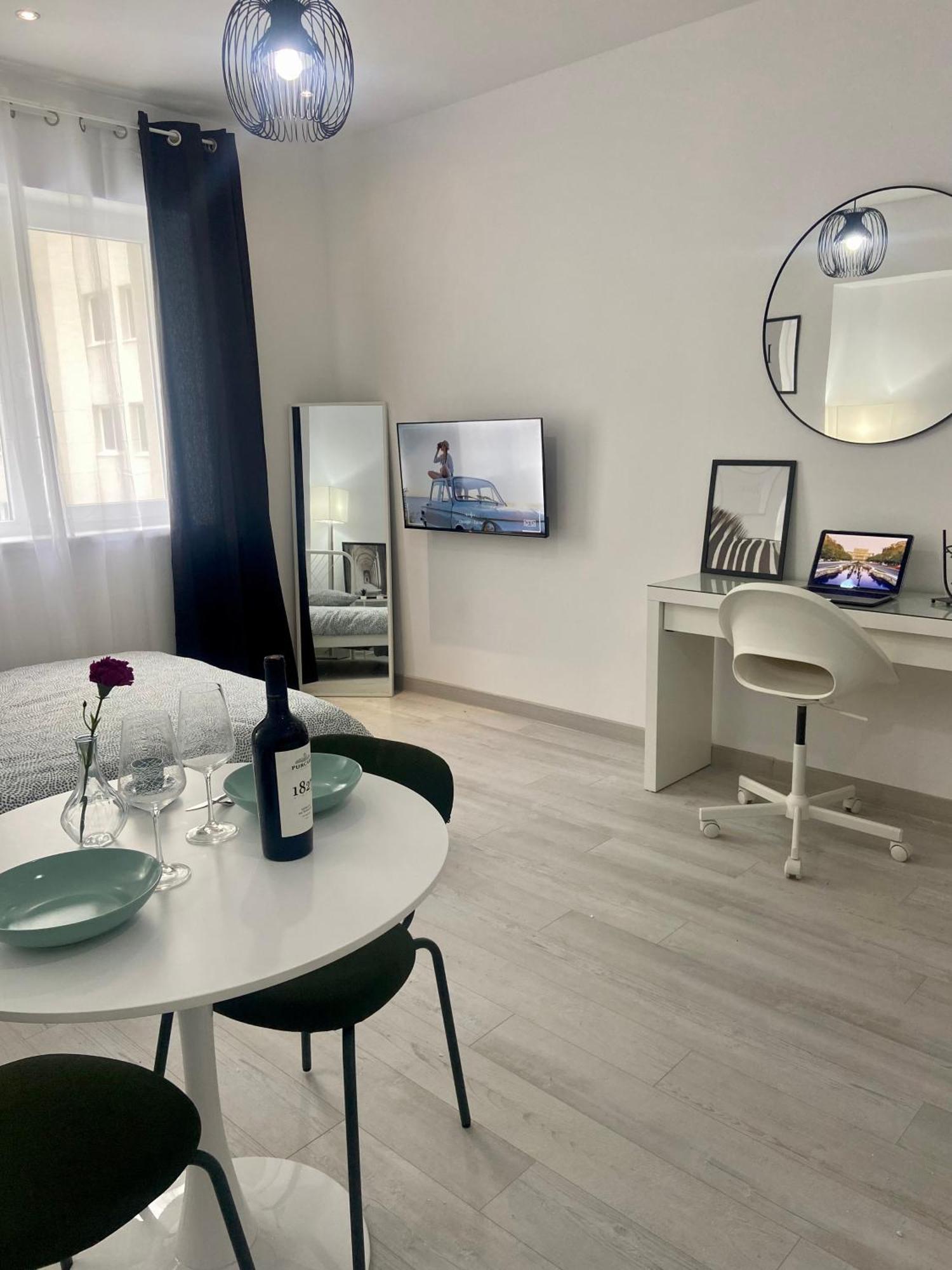 Aparthotel Rin Grand Residence Букурещ Екстериор снимка